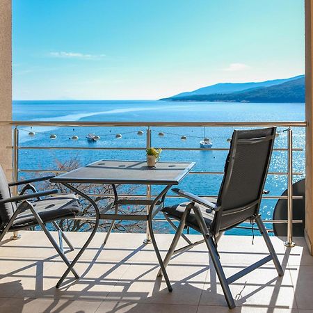 Studio Apartment Above Promenade W Terrace & Parking Rabac Dış mekan fotoğraf